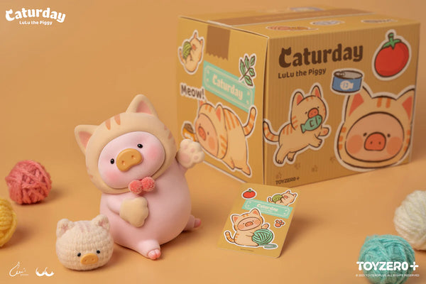 Lulu the Piggy Caturday XL Cat Paws
